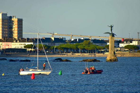 Intervention juillet 2020 pour voilier échoué. Photo Maxime Huguet